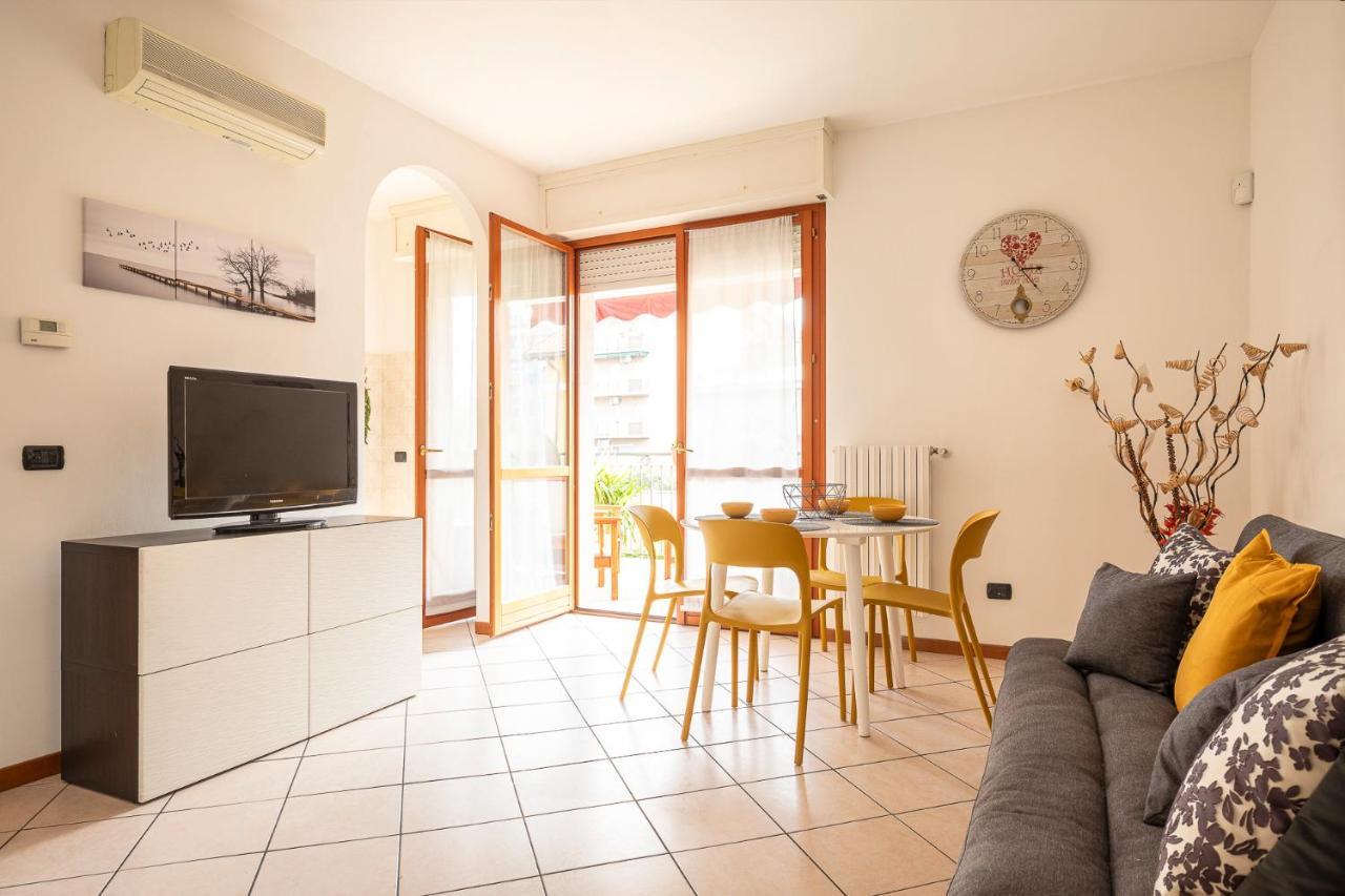 Casty Sweet Home - Parcheggio Privato Gratuito Milano Exteriör bild