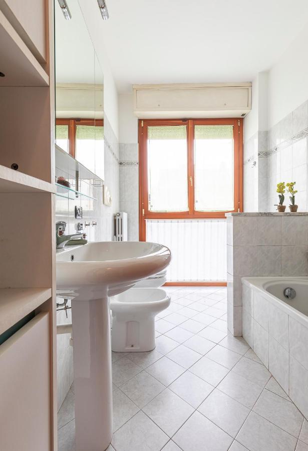 Casty Sweet Home - Parcheggio Privato Gratuito Milano Exteriör bild