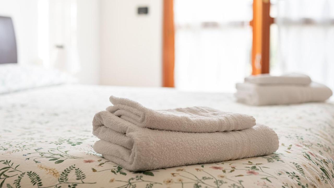 Casty Sweet Home - Parcheggio Privato Gratuito Milano Exteriör bild